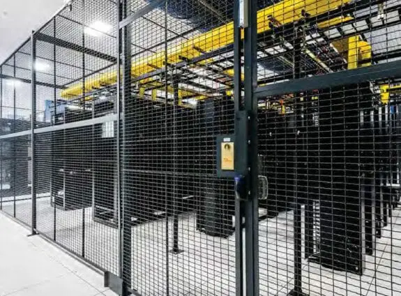 Drivers-Cage-with-Shelving-Layout-575x425